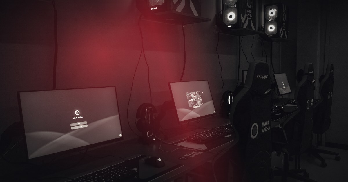 Отдельная игровая комната на компанию в компьютерном клубе Маяк Арена в Екатеринбурге
