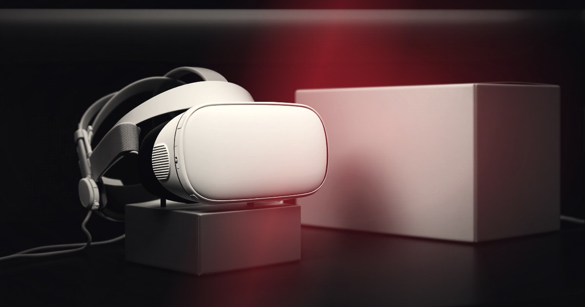 VR-шлем Pico 4 Ultra на подставке, тёмный фон